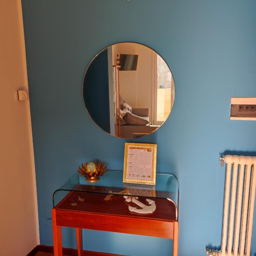 Tramonto In Baia Apartment Песаро Екстериор снимка